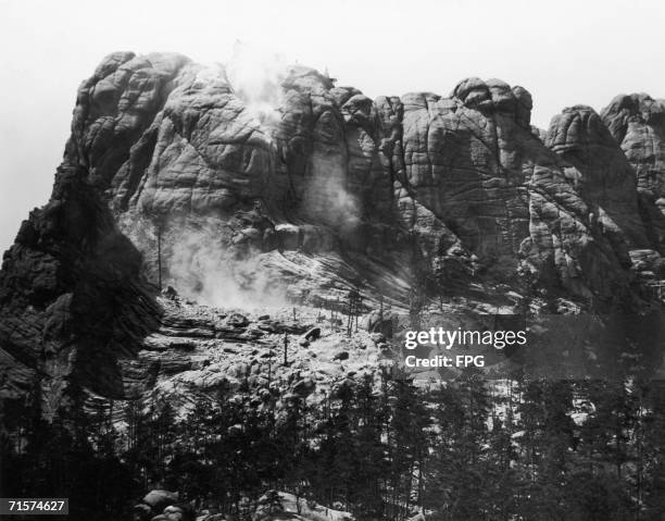 Construction begins on the Mount Rushmore National Memorial in South Dakota, circa 1929.