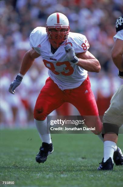 Kyle Vanden Bosch of the Nebraska Cornhuskers moves to block during the game against the Notre Dame Fighting Irish at the Notre Dame Stadium in South...