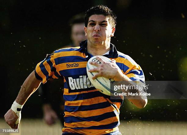 Joey Philippe of Sydney University makes a break down the side line during the Tooheys New Cup Round 10 match between Sydney University and Penrith...