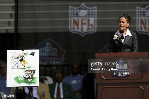 Sara White, wife of the late defensive end Reggie White, speaks during the Class of 2006 Pro Football Hall of Fame Enshrinement Ceremony at Fawcett...