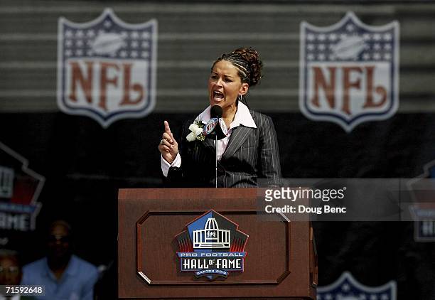 Sara White, wife of the late defensive end Reggie White, speaks during the Class of 2006 Pro Football Hall of Fame Enshrinement Ceremony at Fawcett...