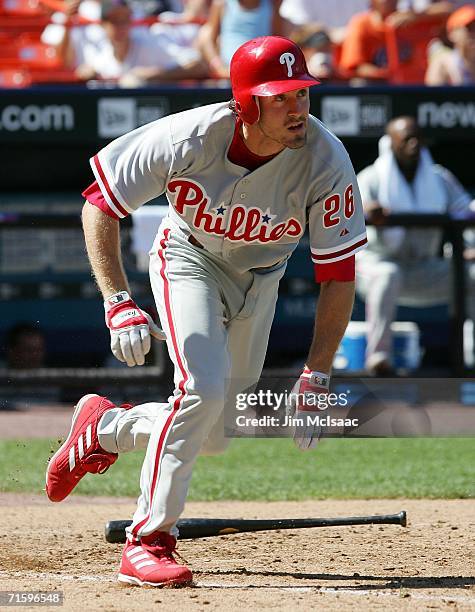 Chase Utley of the Philadelphia Phillies runs to first after his pinch hit single in the ninth inning against the New York Mets on August 5, 2006 at...