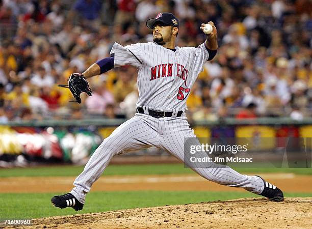 American League All-Star team pitcher Johan Santana of the Minnesota Twins pitches against the National League All-Stars during the 77th MLB All-Star...