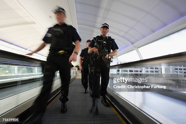 Manchester Airport Photos and Premium High Res Pictures - Getty Images