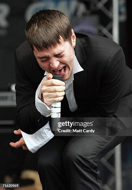 Matt Willis performs on stage at the GWR FM Free Music Concert on the opening day of the Discovery Channel International Balloon Fiesta on August 10,...