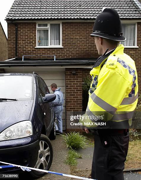 British Forensics 232 71612227 Stock Photos, High-Res Pictures, and Images - Getty Images