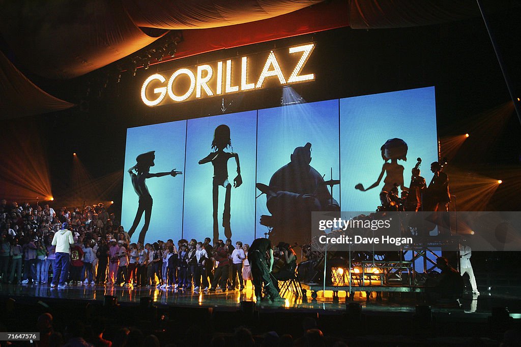 Show At The Brit Awards 2006 With Mastercard