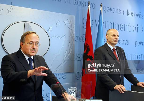 Pristina, SERBIA AND MONTENEGRO: Swiss Minister of Defense Samuel Schmid talks to the media after meeting with Kosovo's Prime Minister Agim Ceku, 15...