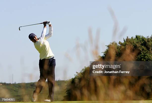 Kiren Matharu 234 Pacific Dunes Photos & High Res Pictures - Getty Images
