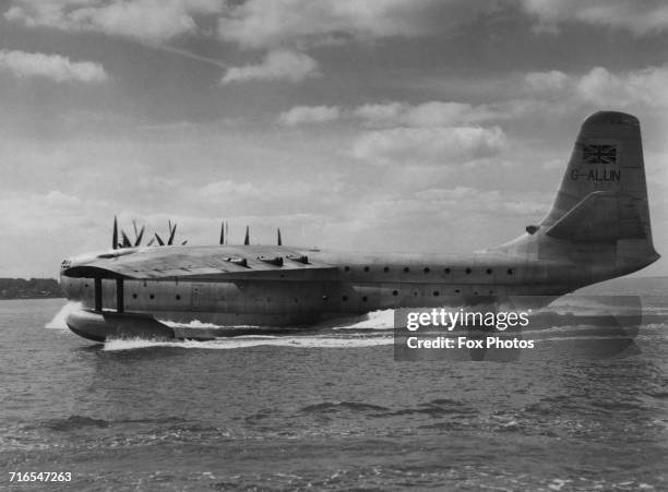 Saunders Roe Flying Boat Photos and Premium High Res Pictures - Getty ...