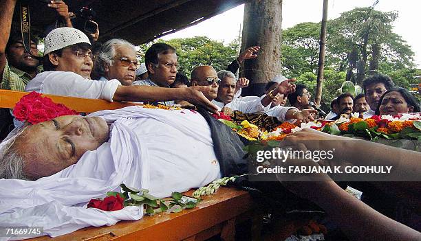 Shams Raman Shamsur Rahman (Poet) Photos and Premium High Res Pictures - Getty Images