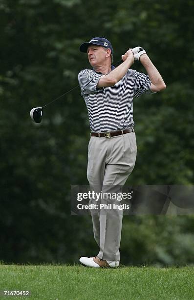 Australia's David Good in action on the 16th tee during the second round of Scandinavian Senior Open 2006 at Helsingor Golf Club on August 18, 2006...