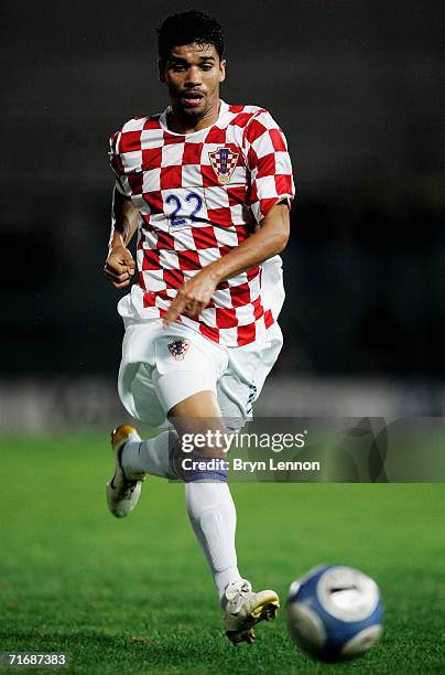 Eduardo Da Silva of Croatia in action during the International Friendly between Italy and Croatia at the Armando Picchi Stadium on August 16, 2006 in...