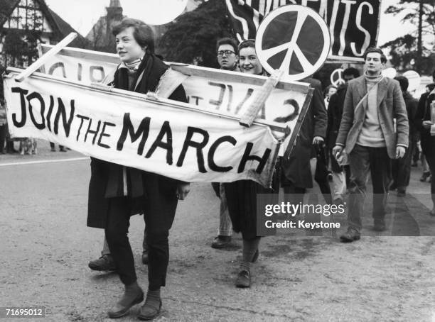 Demonstrators leaving Maidenhead on their march from London to Aldermaston Atomic Weapons Research Establishment in Berkshire, 6th April 1958. The...