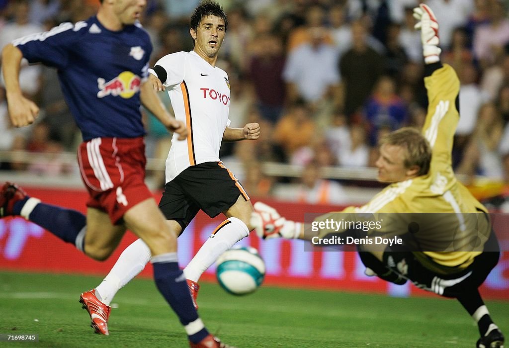 UEFA Champions League: Valencia v Salzburg