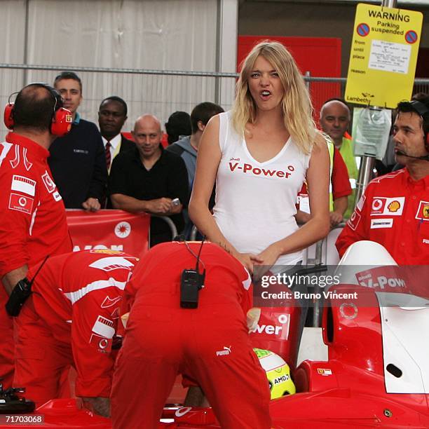 Shell V Power Launch Shell V Power Launch Photos and Premium High Res Pictures - Getty Images