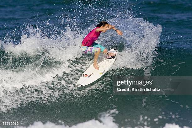 Women's world number three Chelsea Georgeson of Australia wastes no time in stamping her authority on her round three heat to defeat wildcard Maria...