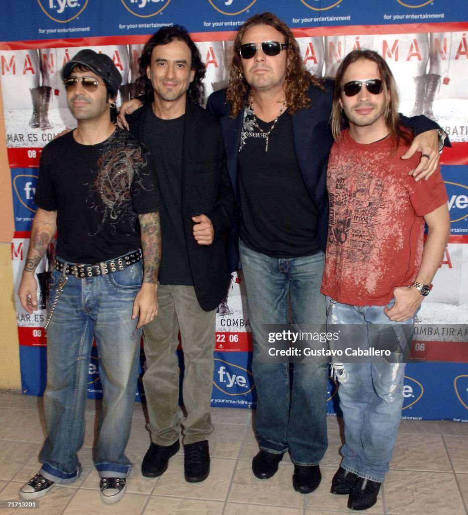 Mana CD Signing At Dolphin Mall