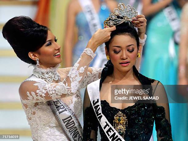 club Inheems opblijven 1,640 Miss Indonesia Photos and Premium High Res Pictures - Getty Images