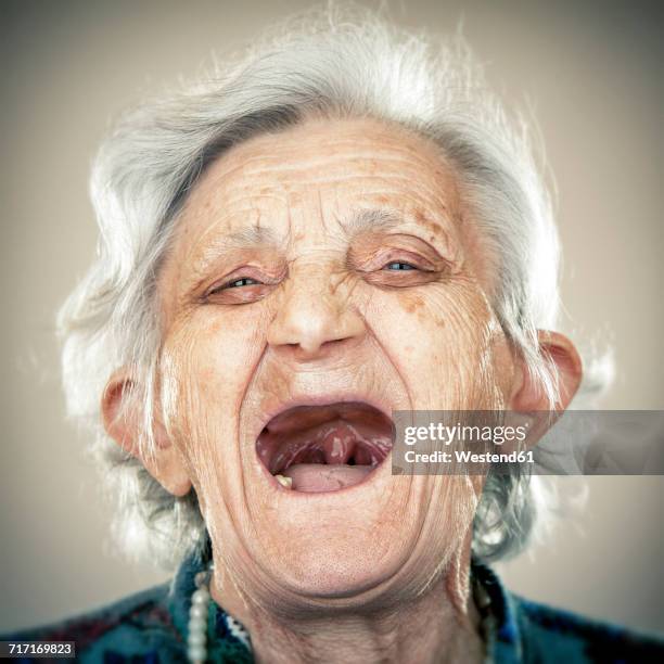 Toothless Old Lady Photos Et Images De Collection Getty Images