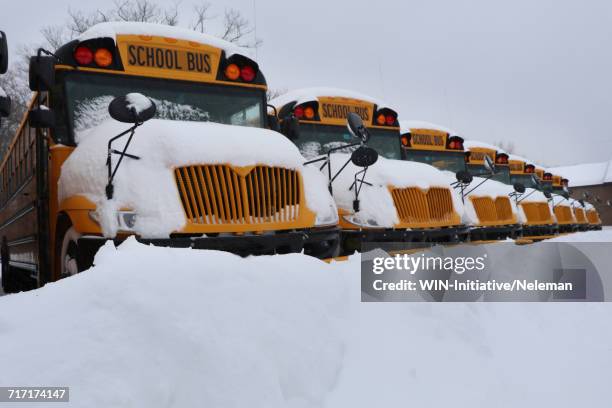 Snow Bus New England Snow Bus Photos and Premium High Res Pictures - Getty Images