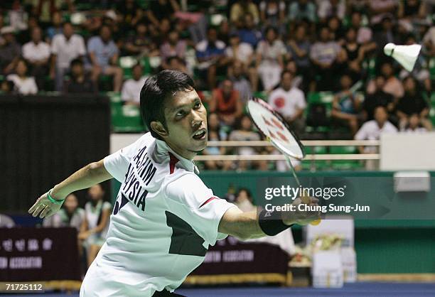 Hashim R China Roslin Hashim Photos and Premium High Res Pictures - Getty Images