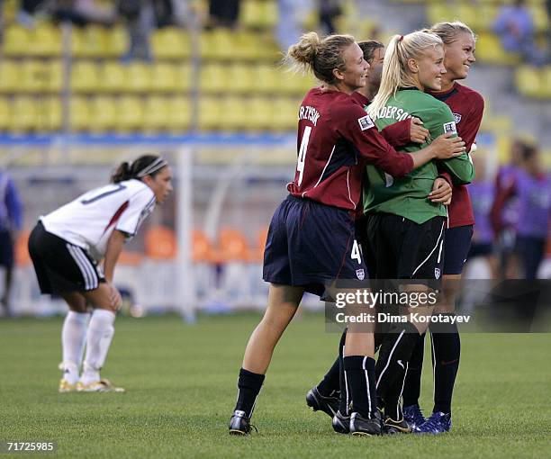 Team of the United State celebrate after the FIFA Women's Under 20 World Championships Quarter-final match between the United States and Germany at...