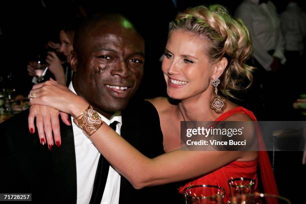 Singer Seal and actress Heidi Klum pose at the Governor's Ball after the 58th Annual Primetime Emmy Awards at the Shrine Auditorium on August 27,...