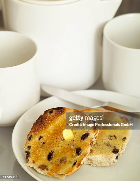 toasted bun with butter - raisin toast stock pictures, royalty-free photos & images