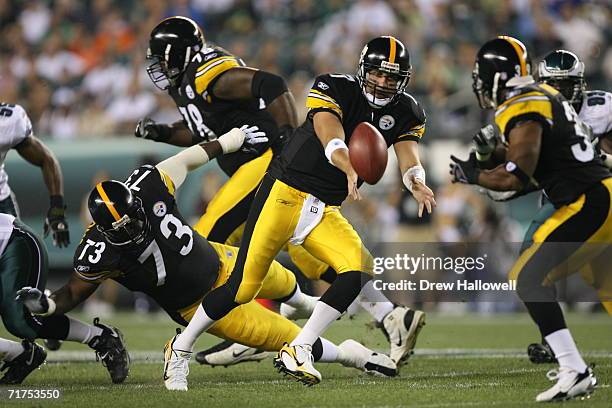 Quarterback Ben Roethlisberger of the Pittsburgh Steelers pitches the ball during the game against the Philadelphia Eagles on August 25, 2006 at...