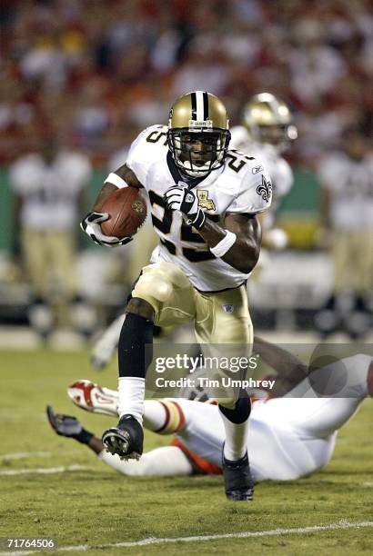 Runningback Reggie Bush of the New Orleans Saints runs downfield in a preseason game against the Kansas City Chiefs at Arrowhead Stadium August 31,...