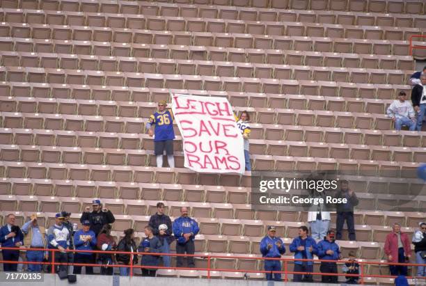 Bad Rams Fan Sad Nfl Fan Photos and Premium High Res Pictures - Getty Images