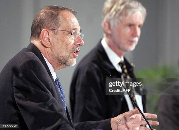 Lappeenranta , FINLAND: Finnish Foreign Minister and current chairman of the EU Council, Erkki Tuomioja, and Foreign Policy Chief Spain's Javier...