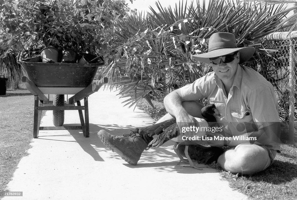 "Crocodile Hunter" Steve Irwin Dies At Age 44