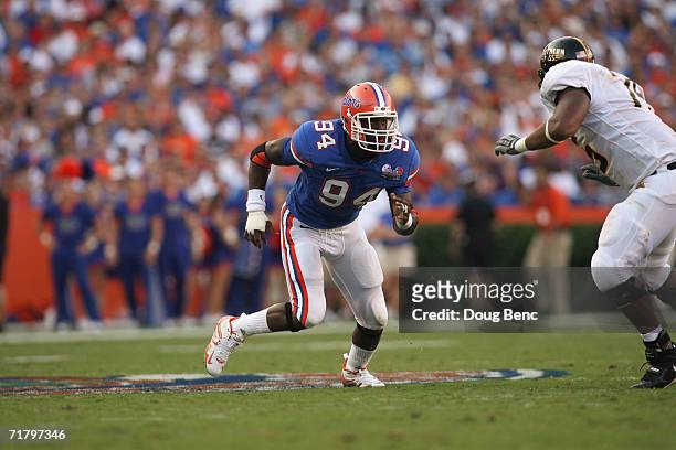 Defensive end Jarvis Moss of the University of Florida Gators rushes during the game against the Southern Miss Golden Eagles at Ben Hill Griffin...
