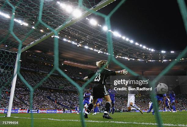 Alberto Gilardino scores for Italy during the Group B, Euro 2008 qualifying match between France and Italy at the Stade de France on September 6,...