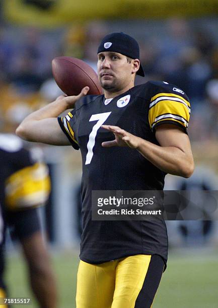 August 31: Ben Roethlisberger of the Pittsburgh Steelers warms up during the preseason game with the Carolina Panthers on August 31, 2006 at Heinz...