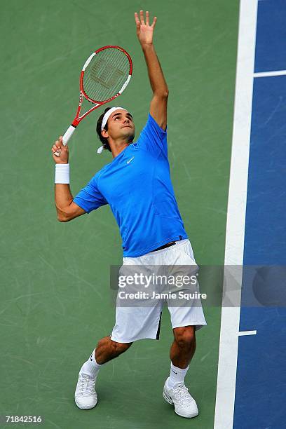 Andy Roderick Serving 2,704 Andy Roddick Serve Stock Photos, High-Res Pictures, and Images ...