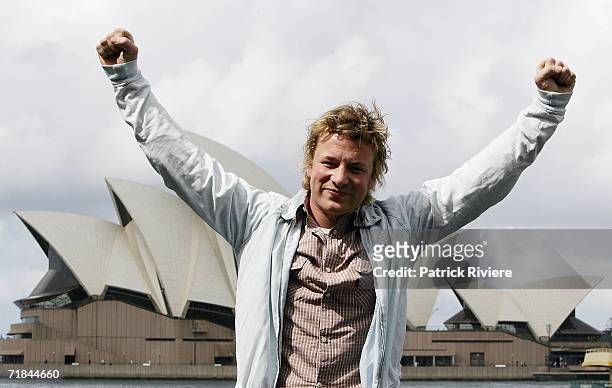 Celebrity chef Jamie Oliver attends a media conference to mark his arrival in Australia, at the Park Hyatt Hotel on September 11, 2006 in Sydney,...