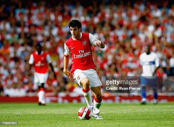 Francesc Fabregas of Arsenal runs with the ball during the Barclays Premiership match between Arsenal and Middlesbrough at The Emirates Stadium on...