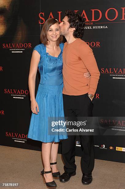 Spanish actress Leonor Watling and actor Leonardo Sbaraglia attend photocall for "Salvador" on September 13, 2006 at Hesperia Hotel in Madrid, Spain