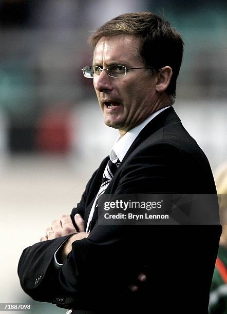 Newcastle United Manager Glenn Roeder keeps an eye on his team during the UEFA Cup first round, first leg match bewteen FC Levadia and Newcastle...