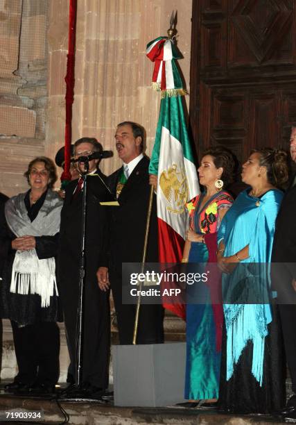 Mexican president Vicente Fox gives a shout in Dolores Hidalgo Community in Guanajuato State during a celebration of Mexico's Independence in Dolores...