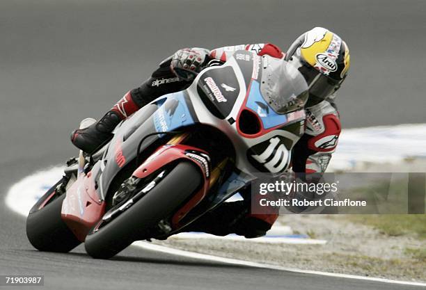 Team Roberts Racing Team Roberts Kenny Roberts Photos and Premium High Res Pictures - Getty ...