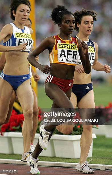 Tirunesh Dibaba of Ethiopia speeds up to win the 3000m women race during the Athletics World Cup Athens 2006, at the Olympic Stadium in Athens 16...