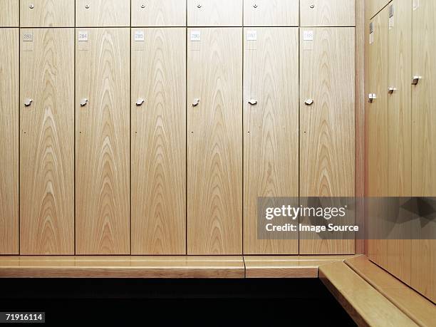 gym locker room - lock sporting position stock-fotos und bilder