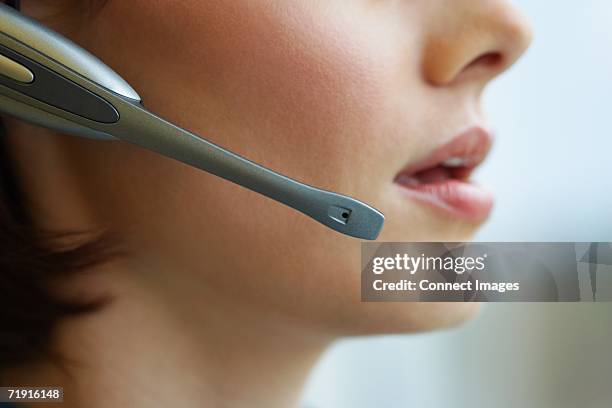telephonist - menschlicher mund stock-fotos und bilder