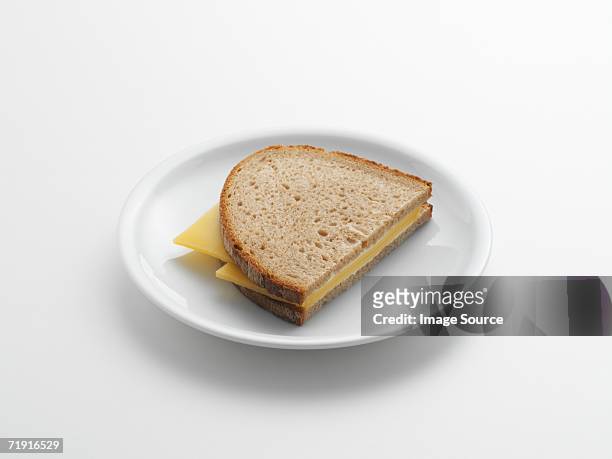 cheese sandwich - brot freisteller stock-fotos und bilder