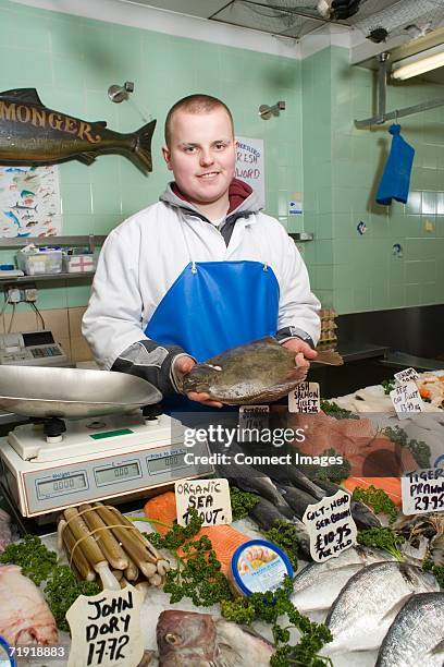 Fishmonger Def Fishmonger Counter Photos and Premium High Res Pictures - Getty Images