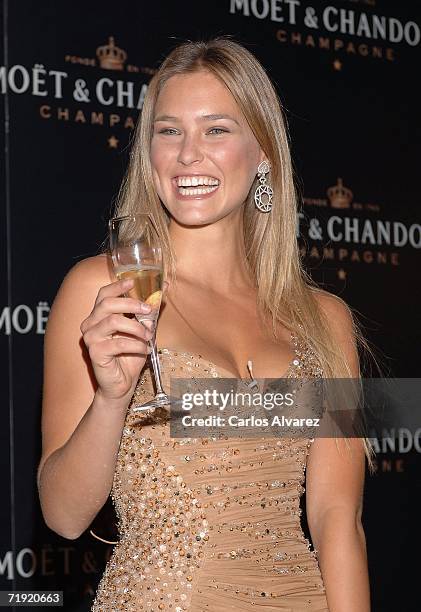 Model Bar Refaeli launches new Mo?t & Chandon "Star of the night" bottle on September 18, 2006 at Retiro Park in Madrid, Spain.